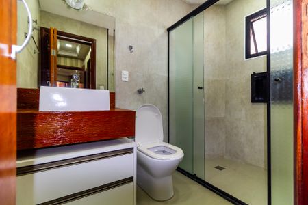 Apartamento à venda com 129m², 3 quartos e 4 vagasBanheiro da Suíte