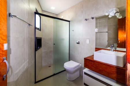 Apartamento à venda com 129m², 3 quartos e 4 vagasBanheiro 2