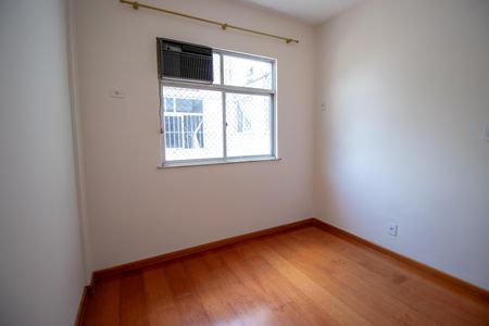 Quarto 2 de apartamento para alugar com 2 quartos, 55m² em Vila da Penha, Rio de Janeiro