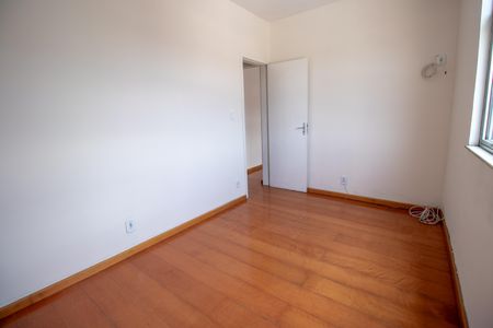 Quarto 1 de apartamento para alugar com 2 quartos, 55m² em Vila da Penha, Rio de Janeiro