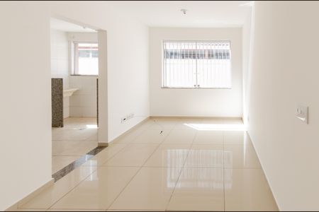 Sala de apartamento para alugar com 2 quartos, 55m² em Castelo, Belo Horizonte