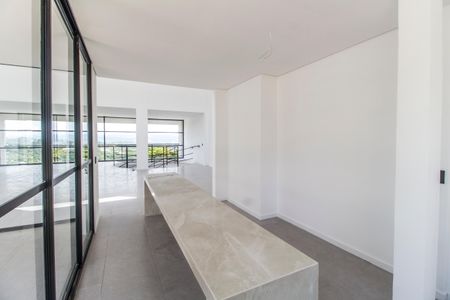 Casa de condomínio para alugar com 370m², 4 quartos e 6 vagasCozinha