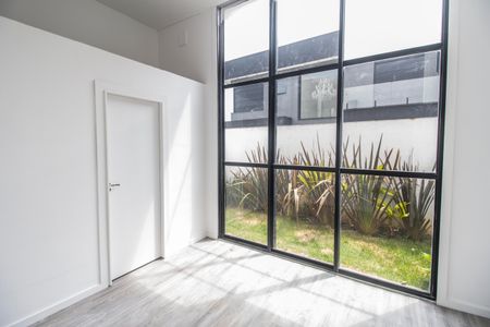 Casa de condomínio para alugar com 370m², 4 quartos e 6 vagasSuíte 3