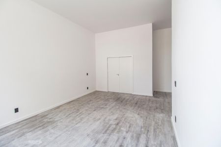 Casa de condomínio para alugar com 370m², 4 quartos e 6 vagasSuíte master