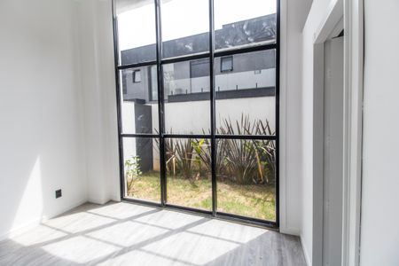 Casa de condomínio para alugar com 370m², 4 quartos e 6 vagasSuíte 4