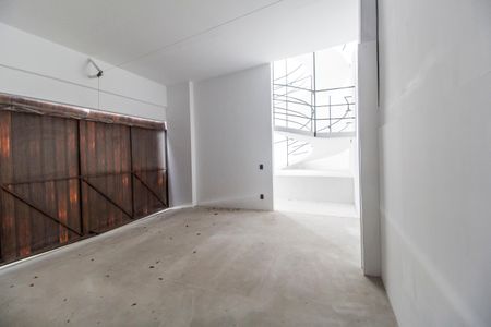 Casa de condomínio para alugar com 370m², 4 quartos e 6 vagasGaragem