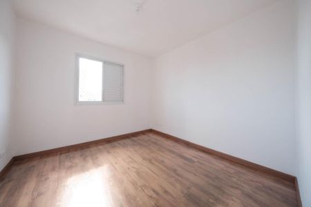 Quarto 2 de apartamento para alugar com 3 quartos, 65m² em Vila Araguaia, São Paulo