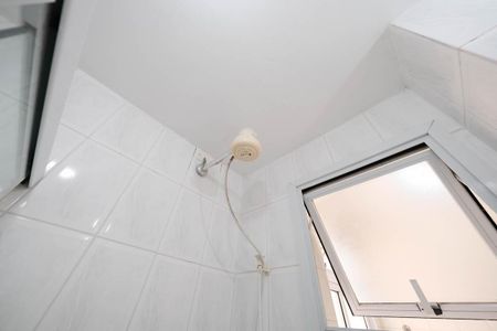 Banheiro de apartamento para alugar com 3 quartos, 65m² em Vila Araguaia, São Paulo