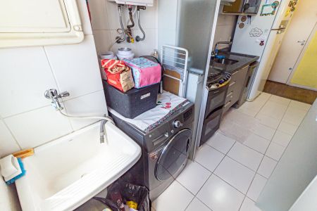 Apartamento à venda com 64m², 2 quartos e 1 vagaÁrea de Serviço