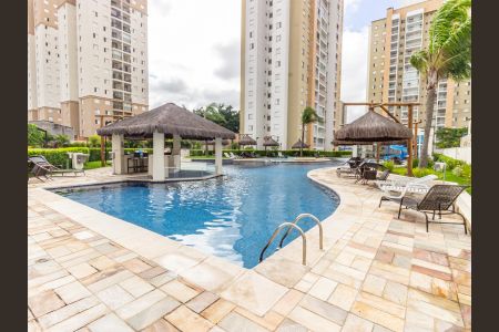 Apartamento à venda com 64m², 2 quartos e 1 vagaÁrea comum - Piscina