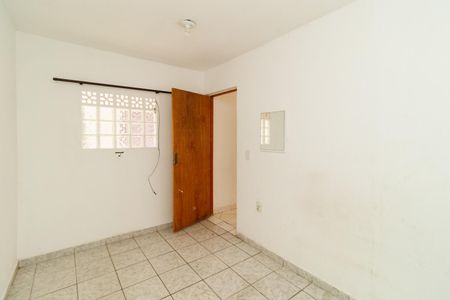 Casa para alugar com 250m², 1 quarto e 1 vagaQuarto