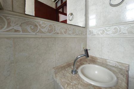 Banheiro de apartamento para alugar com 2 quartos, 56m² em Jardim Anchieta, Campinas