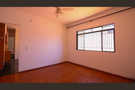 Casa para alugar com 3 quartos, 140m² em Parque São Lucas, São Paulo