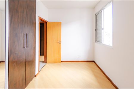 Apartamento para alugar com 90m², 3 quartos e 1 vagaSuíte