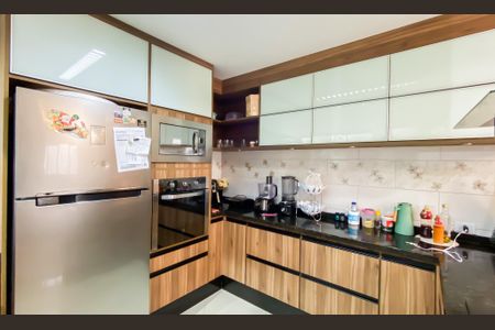 Casa de condomínio para alugar com 73m², 2 quartos e 2 vagasCozinha