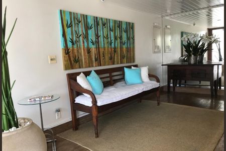 Apartamento para alugar com 111m², 3 quartos e 1 vaga