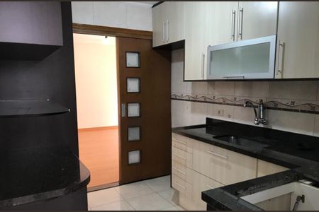 Apartamento para alugar com 3 quartos, 111m² em Cambuí, Campinas