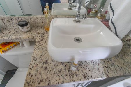 Apartamento à venda com 69m², 3 quartos e 1 vagaBanheiro da suíte 