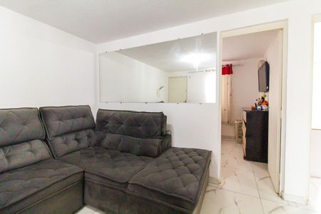 Sala de apartamento para alugar com 2 quartos, 50m² em Conjunto Residencial José Bonifácio, São Paulo