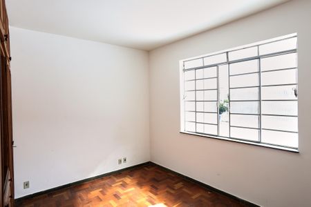 Casa para alugar com 200m², 3 quartos e 1 vagaQuarto