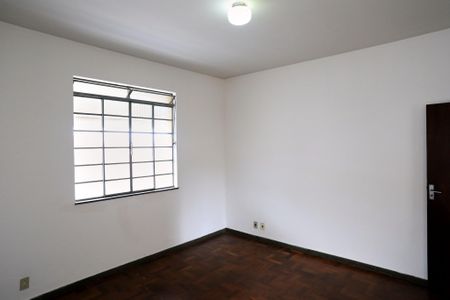 Casa para alugar com 200m², 3 quartos e 1 vagaSala