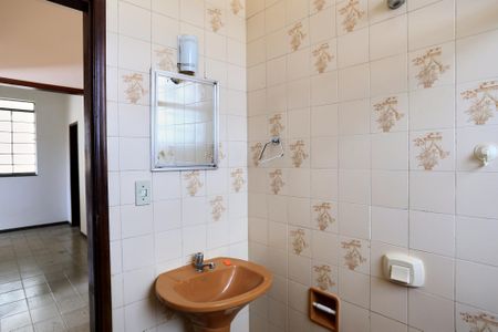 Casa para alugar com 200m², 3 quartos e 1 vagaBanheiro