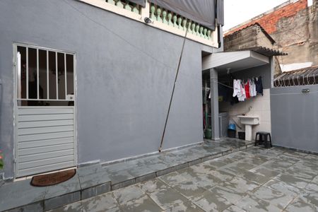 Casa à venda com 264m², 4 quartos e 1 vagaQuintal - Casa 1