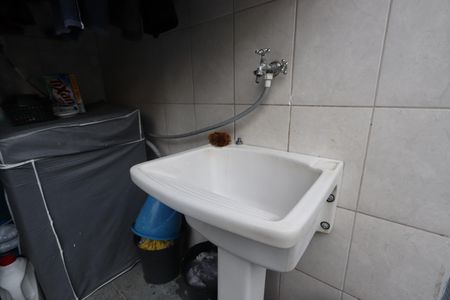 Casa à venda com 264m², 4 quartos e 1 vagaLavanderia - Casa 1