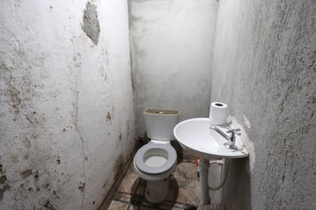 Casa à venda com 264m², 4 quartos e 1 vagaLavabo - Casa 2