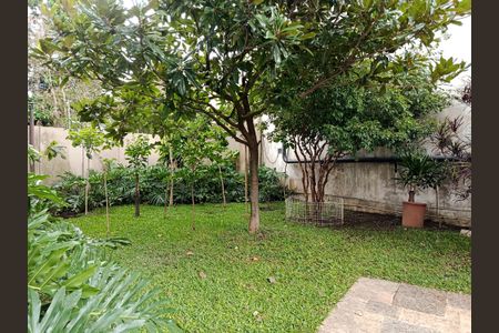 Apartamento à venda com 267m², 4 quartos e 4 vagas Apartamento à venda com 267m², 4 quartos e 4 vagasChurrasqueira