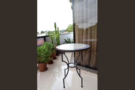 Varanda de apartamento à venda com 4 quartos, 267m² em Vila Madalena, São Paulo