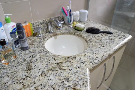 Apartamento à venda com 267m², 4 quartos e 4 vagasBanheiro social