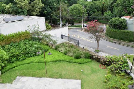 Apartamento à venda com 267m², 4 quartos e 4 vagasVista