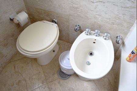 Apartamento à venda com 267m², 4 quartos e 4 vagasBanheiro da Suíte 1