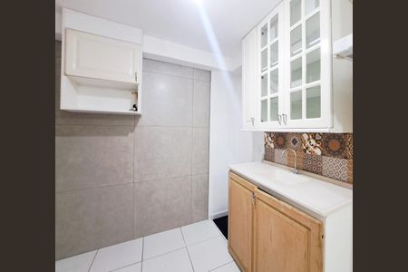 Cozinha de apartamento para alugar com 2 quartos, 55m² em Bandeiras, Osasco