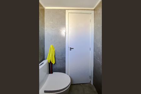 Banheiro de kitnet/studio à venda com 1 quarto, 19m² em Água Branca, São Paulo