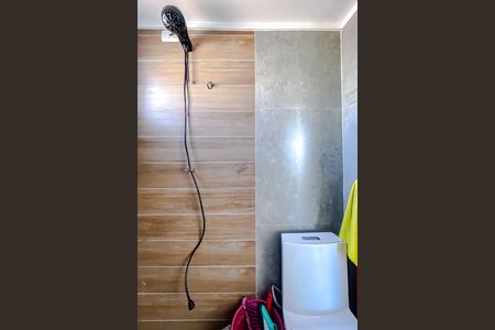 Banheiro de kitnet/studio à venda com 1 quarto, 19m² em Água Branca, São Paulo