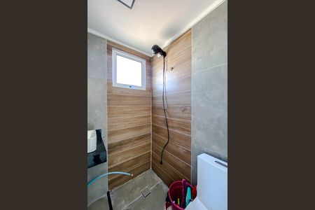 Banheiro de kitnet/studio à venda com 1 quarto, 19m² em Água Branca, São Paulo