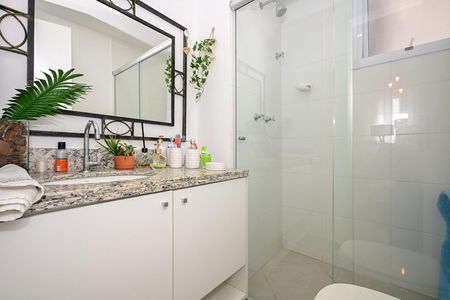 Apartamento à venda com 75m², 2 quartos e 2 vagasBanheiro