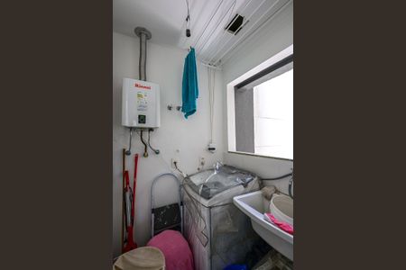 Apartamento à venda com 75m², 2 quartos e 2 vagasÁrea de Serviço 