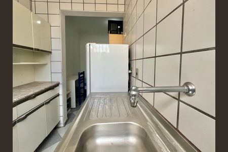 Cozinha de apartamento para alugar com 1 quarto, 20m² em Cidade Universitária, Campinas