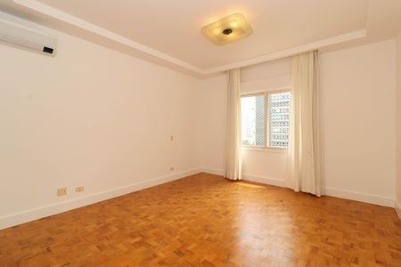 Apartamento à venda com 259m², 2 quartos e 2 vagasSuíte 2