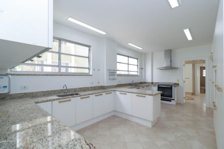 Apartamento à venda com 259m², 2 quartos e 2 vagasCozinha