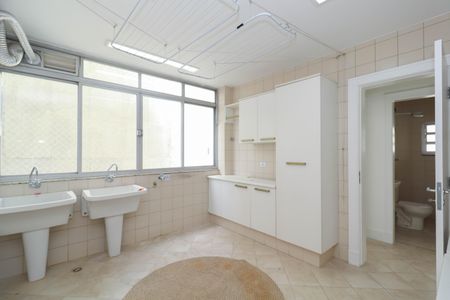 Apartamento à venda com 259m², 2 quartos e 2 vagasCozinha