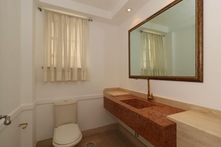 Apartamento à venda com 259m², 2 quartos e 2 vagasLavabo