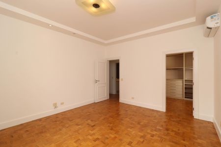 Apartamento à venda com 259m², 2 quartos e 2 vagasSuíte 2