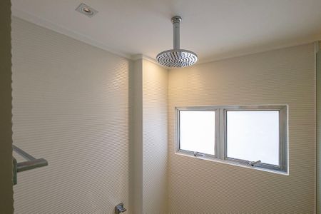 Apartamento para alugar com 100m², 2 quartos e 1 vaga Apartamento para alugar com 100m², 2 quartos e 1 vagaSuíte 1 - Banheiro