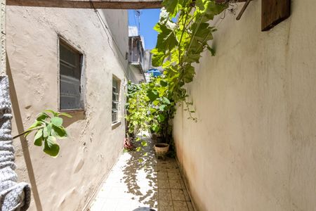 Casa à venda com 125m², 2 quartos e 2 vagasCorredor