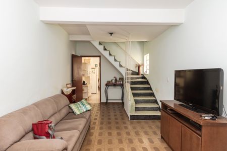 Casa à venda com 125m², 2 quartos e 2 vagasSala