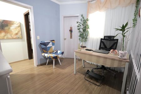 Apartamento à venda com 78m², 3 quartos e 2 vagasEscritório